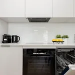 Domaniewska With Parking Mokotow By Renters Prestige * Warszawa