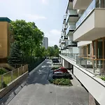 Lejlighed Domaniewska With Parking Mokotow By Renters Prestige Warszawa