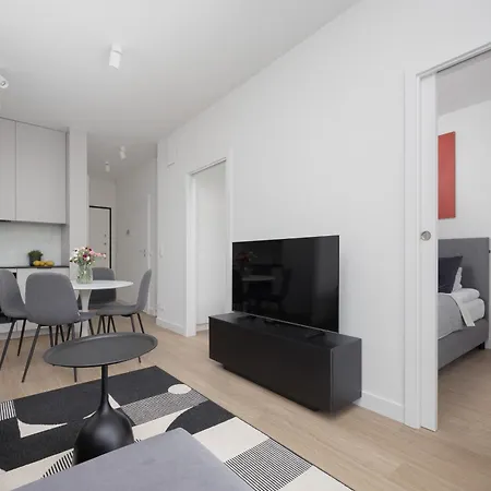 Domaniewska With Parking Mokotow By Renters Prestige شقة وارسو