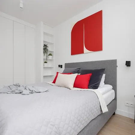 Domaniewska With Parking Mokotow By Renters Prestige Warsaw