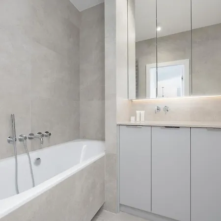 Domaniewska With Parking Mokotow By Renters Prestige Apartment *