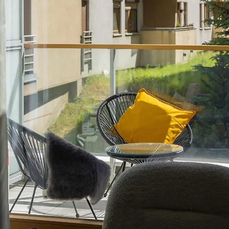 Domaniewska With Parking Mokotow By Renters Prestige Apartmán *