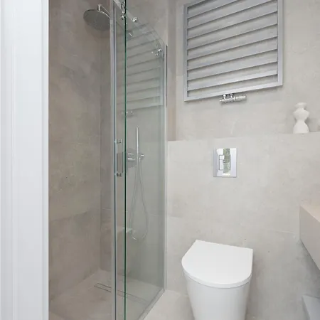 Domaniewska With Parking Mokotow By Renters Prestige شقة وارسو