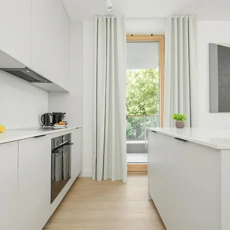 Appartamento Stylish With Air Conditioning And Parking Near The Airport By Renters Prestige *