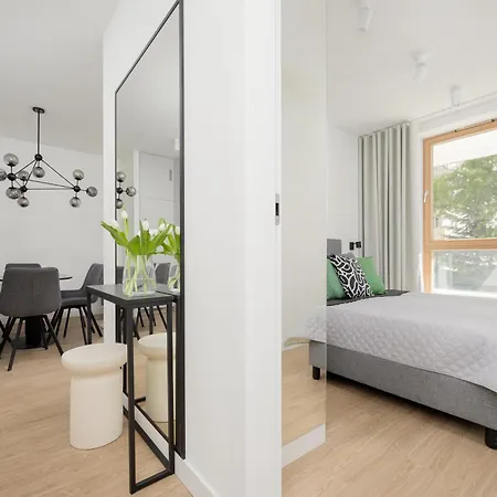 Appartamento Stylish With Air Conditioning And Parking Near The Airport By Renters Prestige *