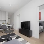 Domaniewska With Parking Mokotow By Renters Prestige Apartmán Varšava