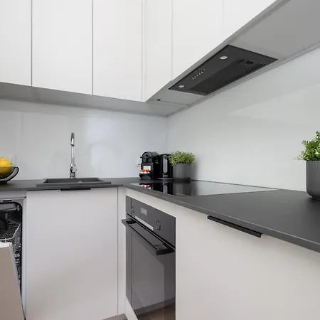 Domaniewska With Parking Mokotow By Renters Prestige 아파트 바르샤바